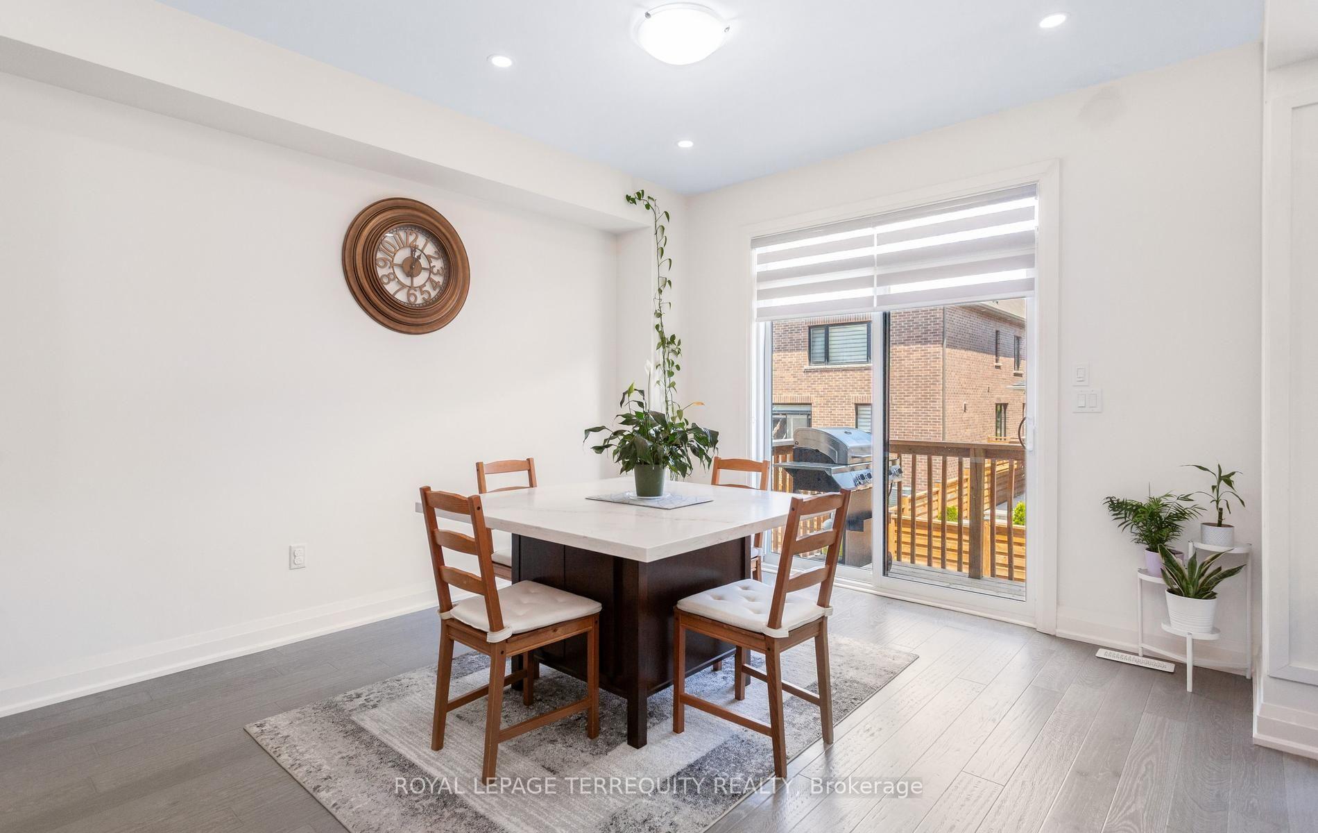 Photo 18 of 242 Factor Street, Vaughan, Kleinburg — HOMEH
