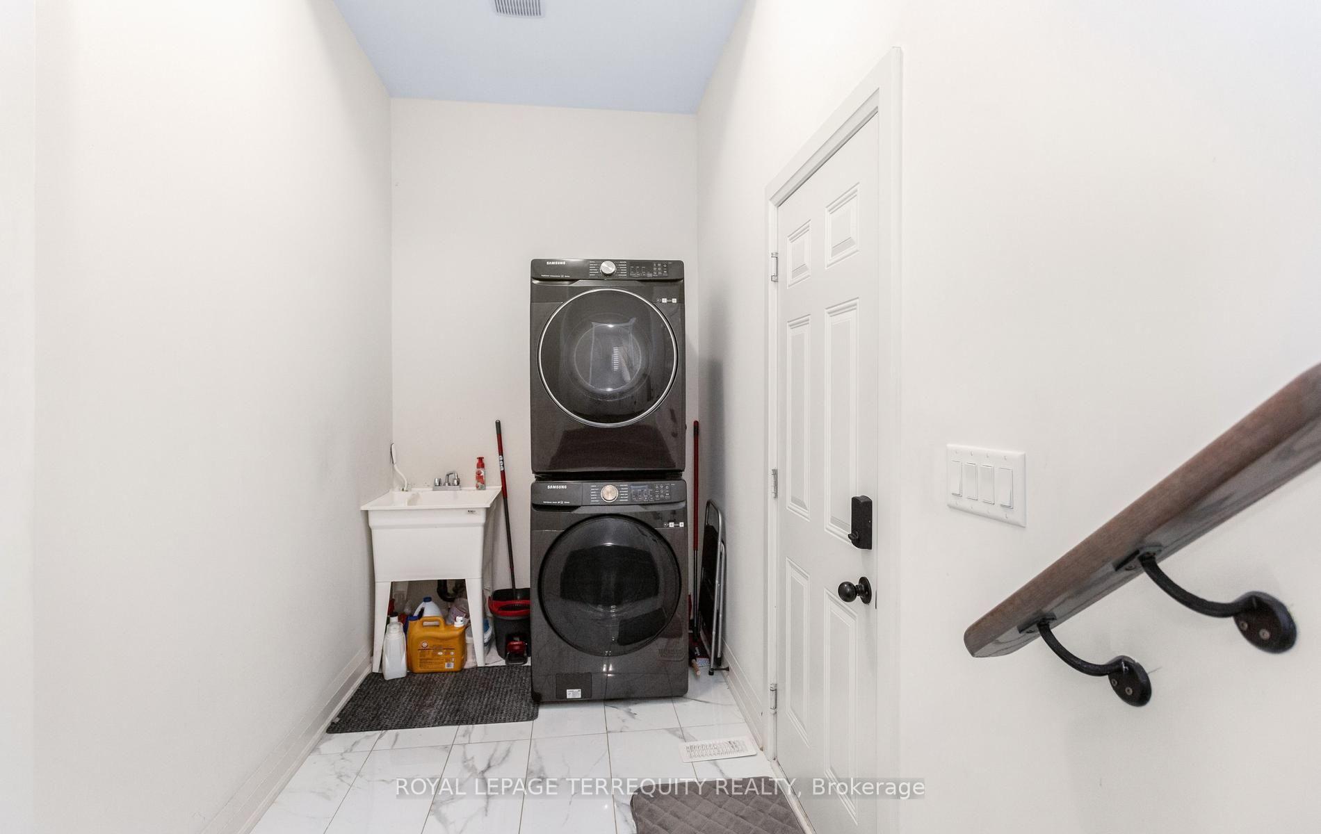 Photo 20 of 242 Factor Street, Vaughan, Kleinburg — HOMEH