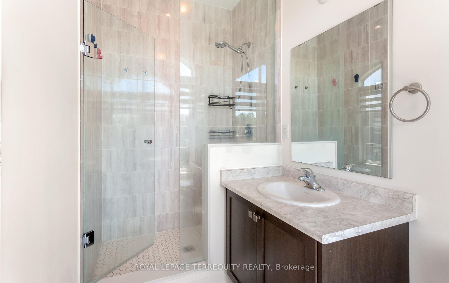 Photo 31 of 242 Factor Street, Vaughan, Kleinburg — HOMEH