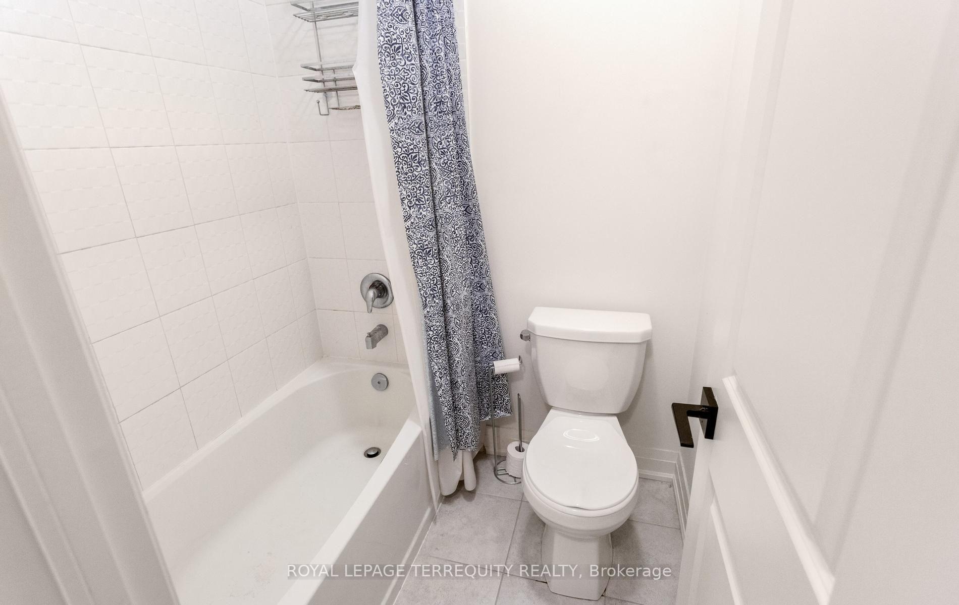 Photo 35 of 242 Factor Street, Vaughan, Kleinburg — HOMEH