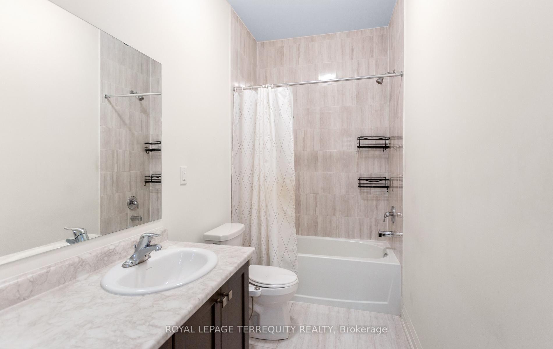 Photo 39 of 242 Factor Street, Vaughan, Kleinburg — HOMEH