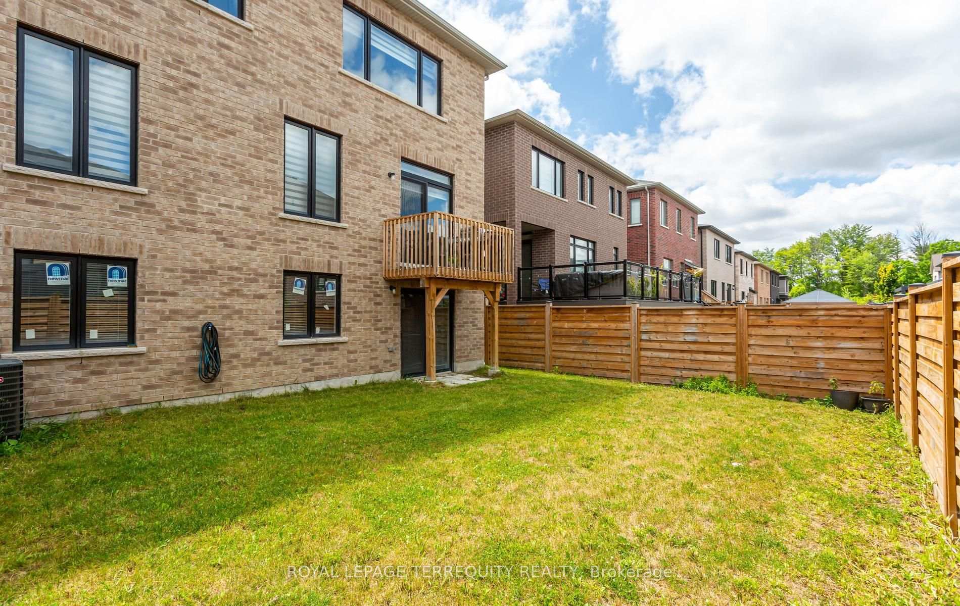 Photo 47 of 242 Factor Street, Vaughan, Kleinburg — HOMEH