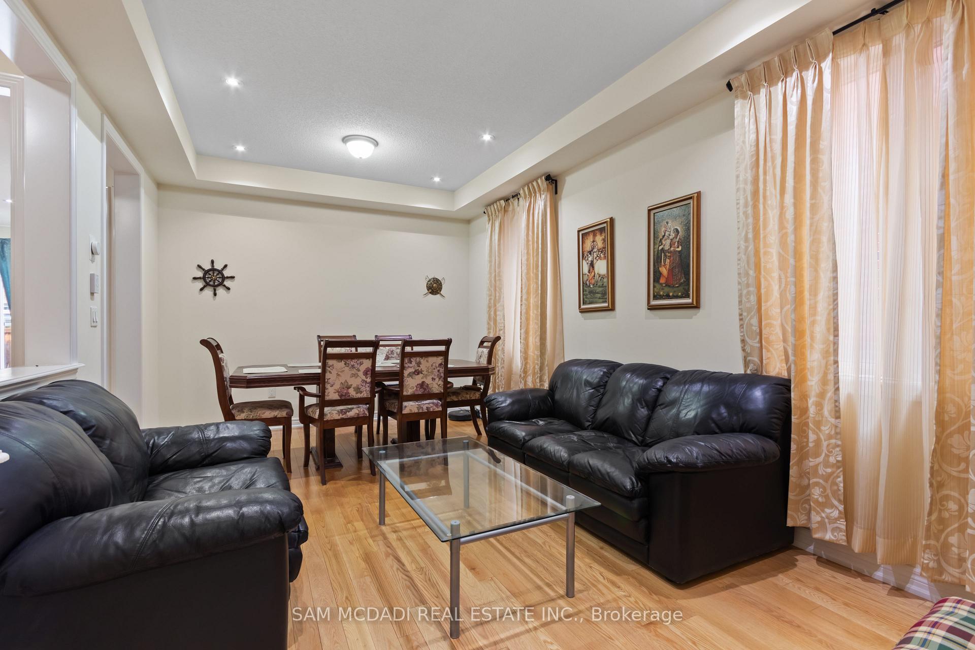 Photo 6 of 80 Durango Drive, Brampton, Credit Valley — HOMEH