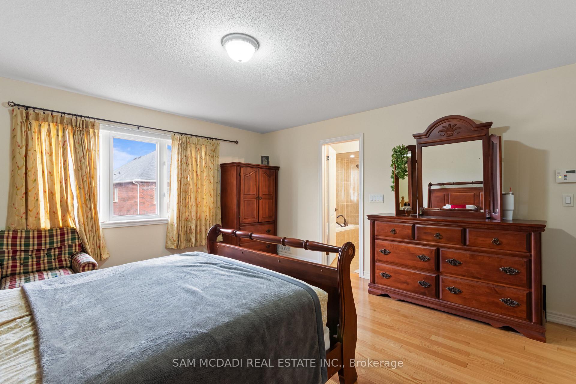 Photo 22 of 80 Durango Drive, Brampton, Credit Valley — HOMEH