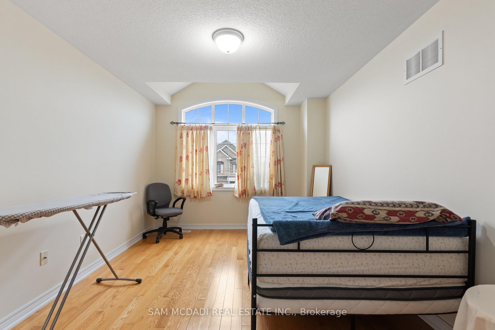 Photo 31 of 80 Durango Drive, Brampton, Credit Valley — HOMEH