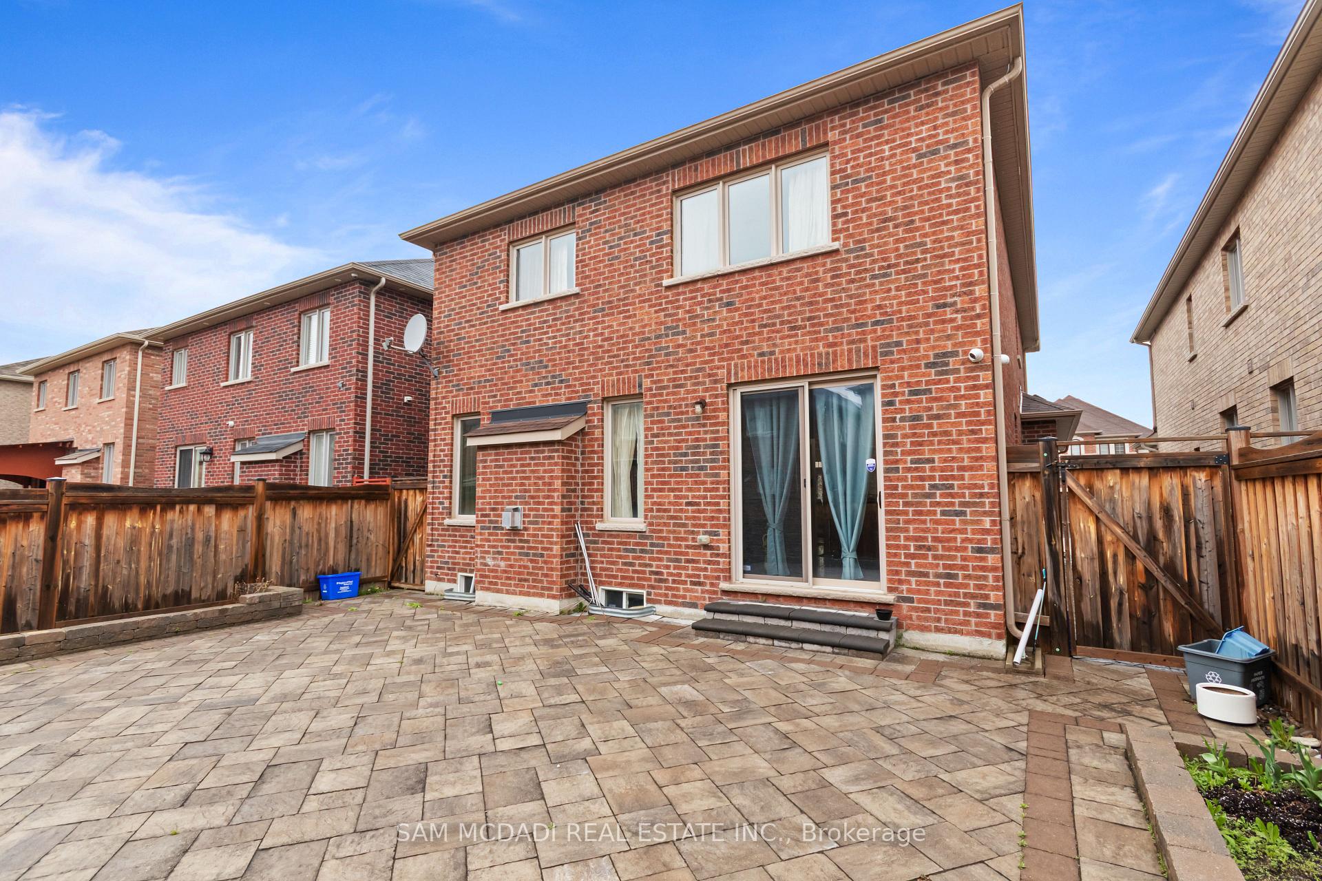Photo 38 of 80 Durango Drive, Brampton, Credit Valley — HOMEH