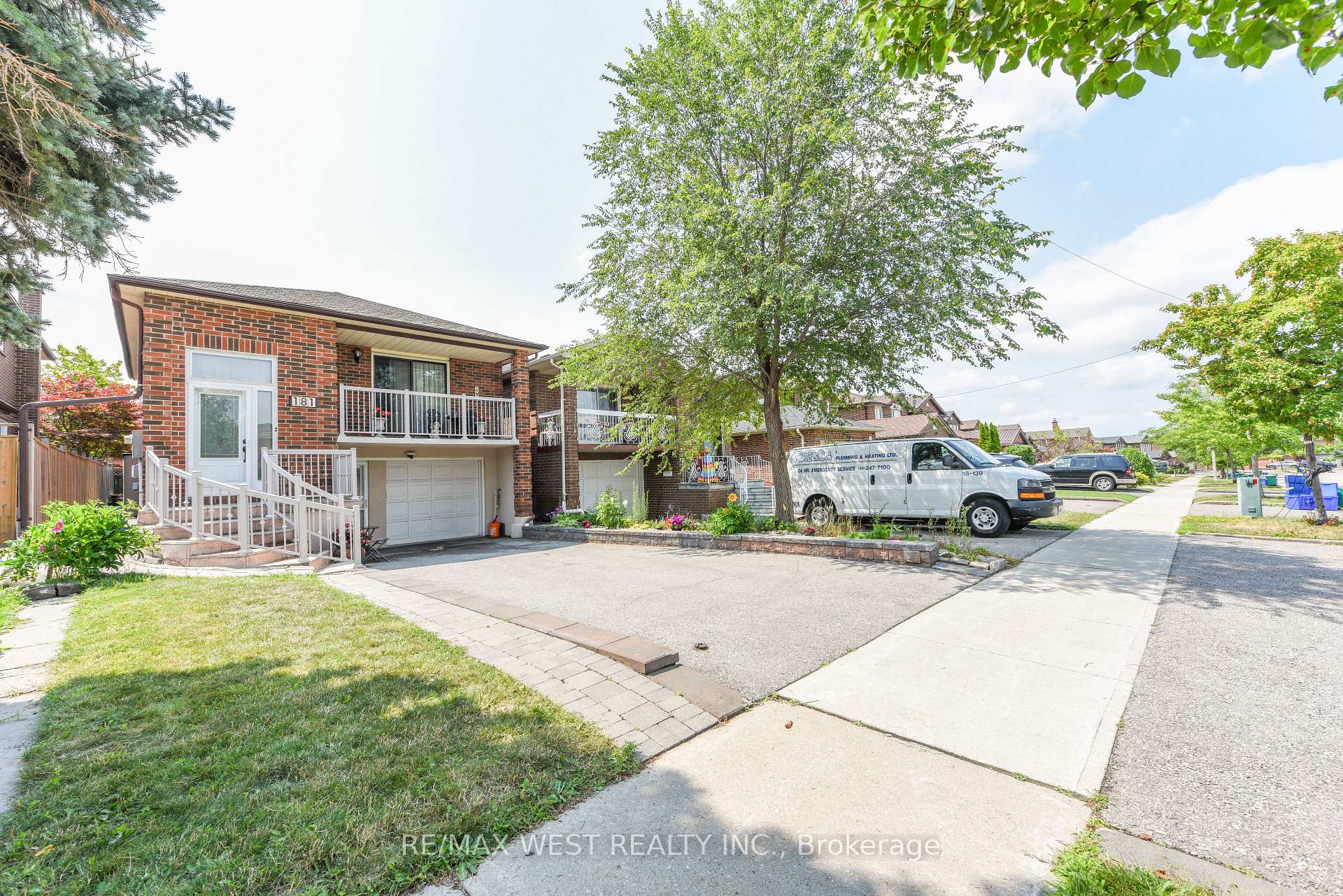 Photo 3 of 181 Misty Meadow Drive, Vaughan, East Woodbridge — HOMEH