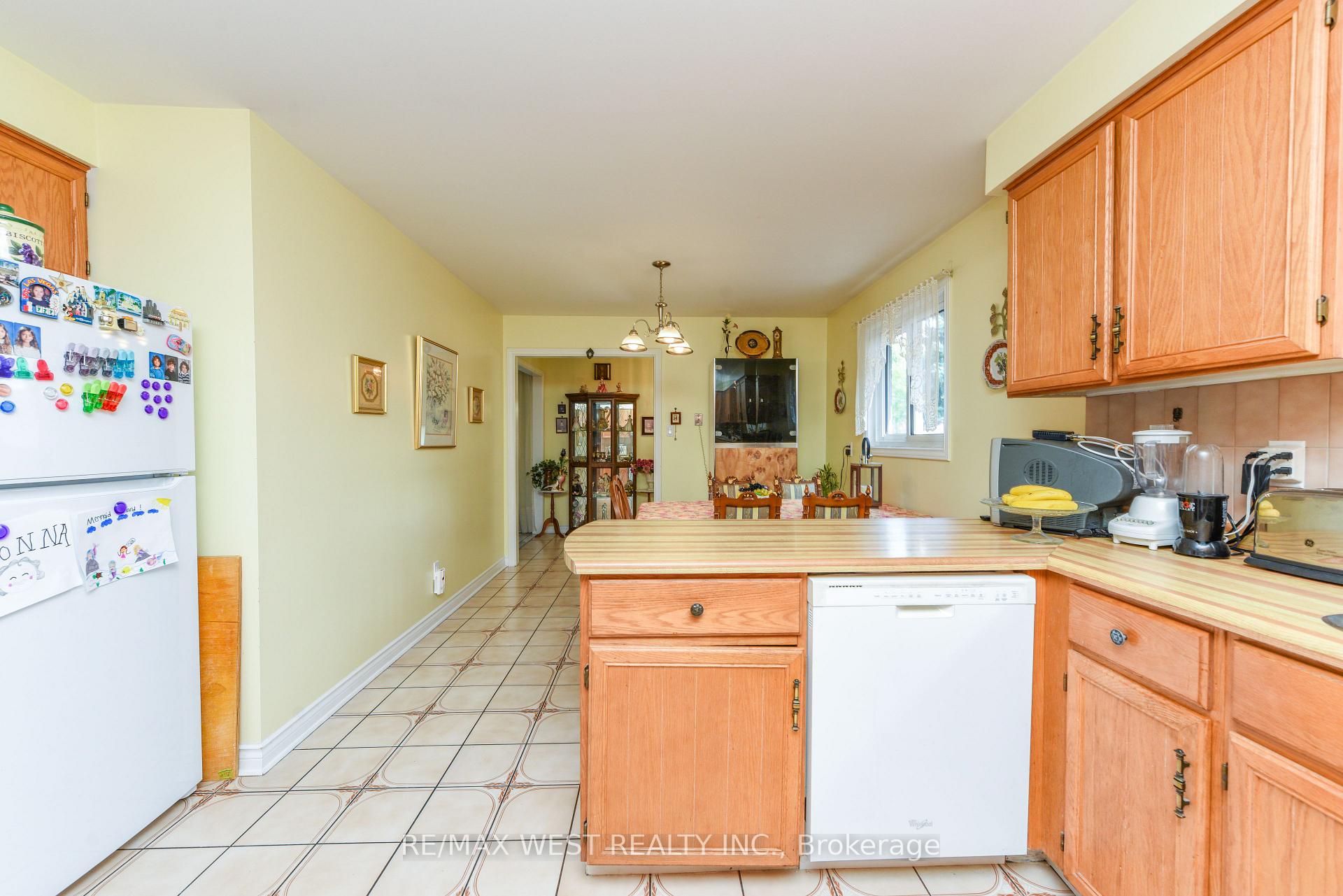 Photo 11 of 181 Misty Meadow Drive, Vaughan, East Woodbridge — HOMEH