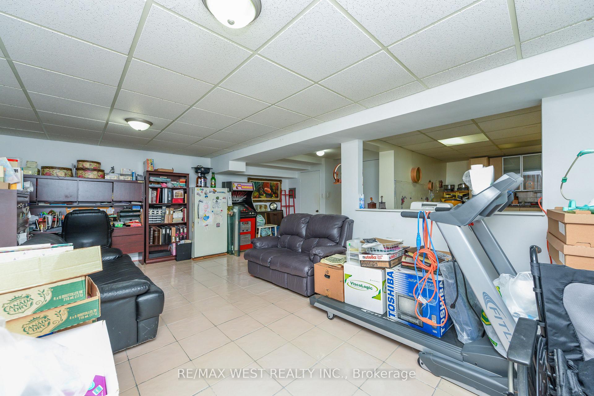Photo 17 of 181 Misty Meadow Drive, Vaughan, East Woodbridge — HOMEH