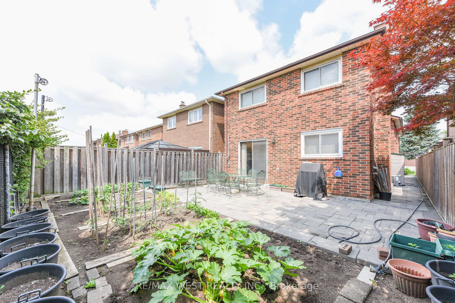 Photo 18 of 181 Misty Meadow Drive, Vaughan, East Woodbridge — HOMEH