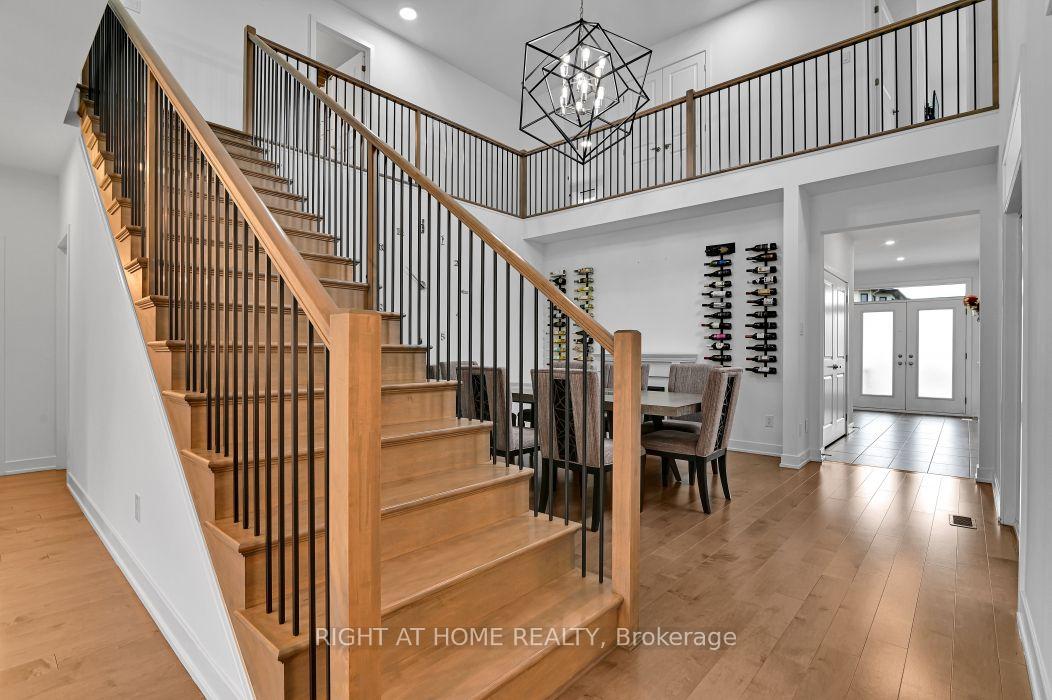 Photo 4 of 32 Edenbridge Court, Ottawa, Mer Bleue/Bradley Estates/Anderson Park — HOMEH