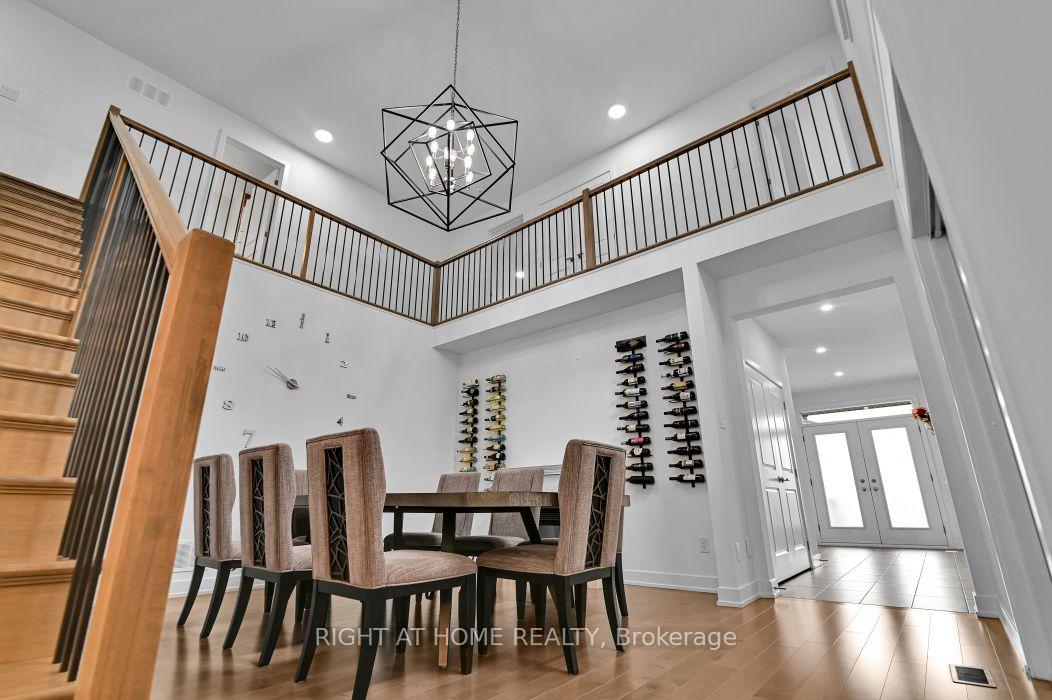 Photo 5 of 32 Edenbridge Court, Ottawa, Mer Bleue/Bradley Estates/Anderson Park — HOMEH