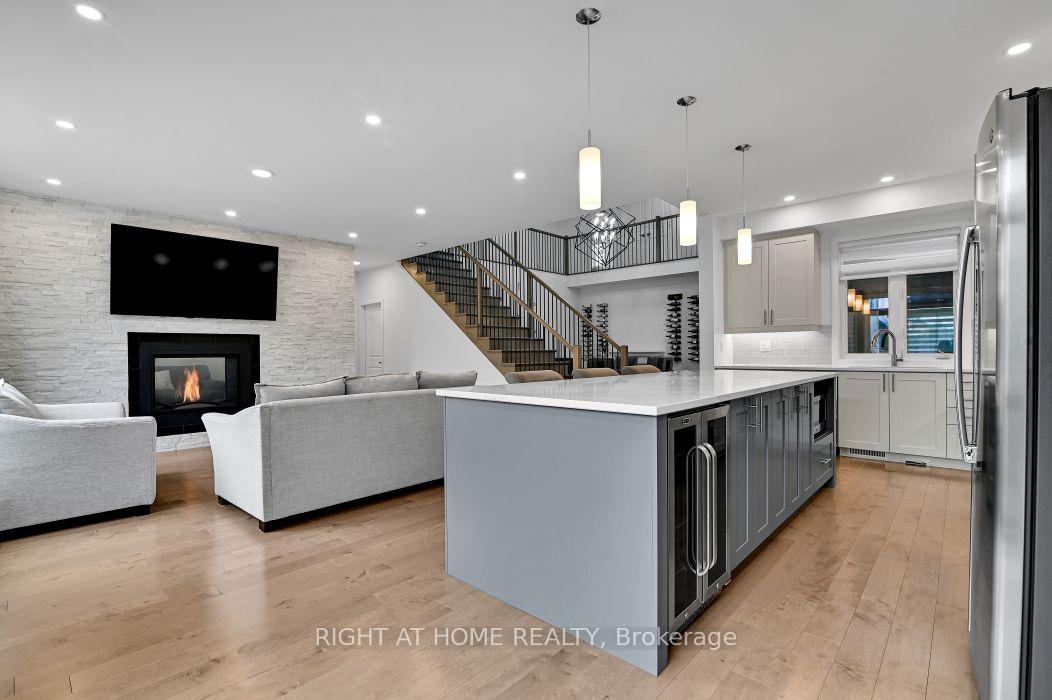 Photo 12 of 32 Edenbridge Court, Ottawa, Mer Bleue/Bradley Estates/Anderson Park — HOMEH