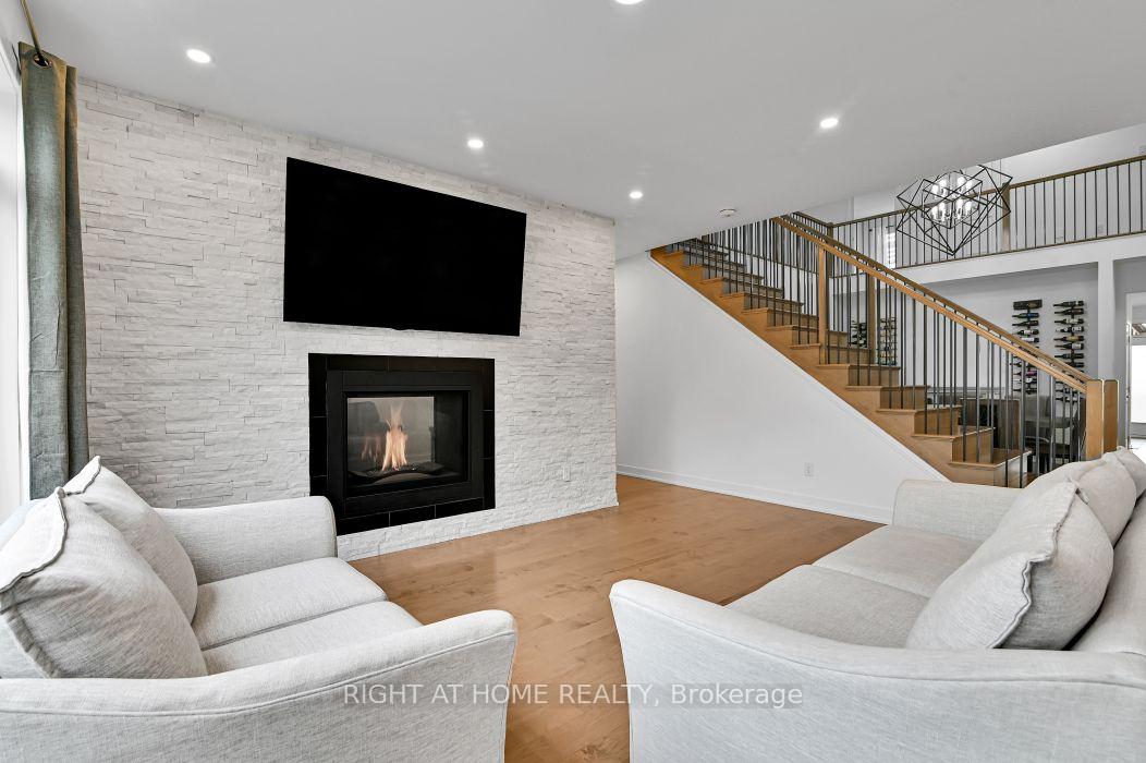 Photo 14 of 32 Edenbridge Court, Ottawa, Mer Bleue/Bradley Estates/Anderson Park — HOMEH