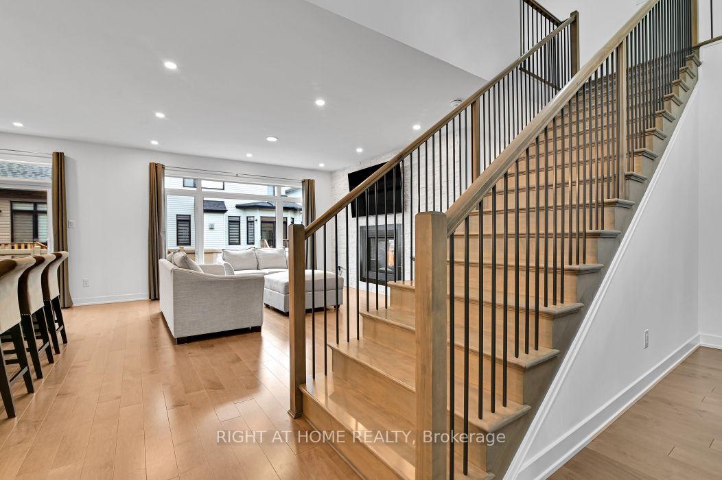 Photo 23 of 32 Edenbridge Court, Ottawa, Mer Bleue/Bradley Estates/Anderson Park — HOMEH