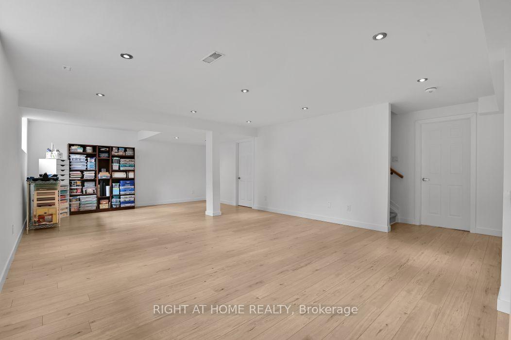 Photo 38 of 32 Edenbridge Court, Ottawa, Mer Bleue/Bradley Estates/Anderson Park — HOMEH