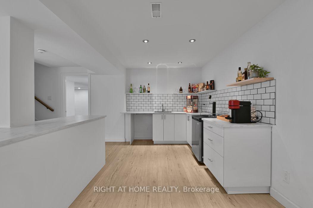 Photo 39 of 32 Edenbridge Court, Ottawa, Mer Bleue/Bradley Estates/Anderson Park — HOMEH