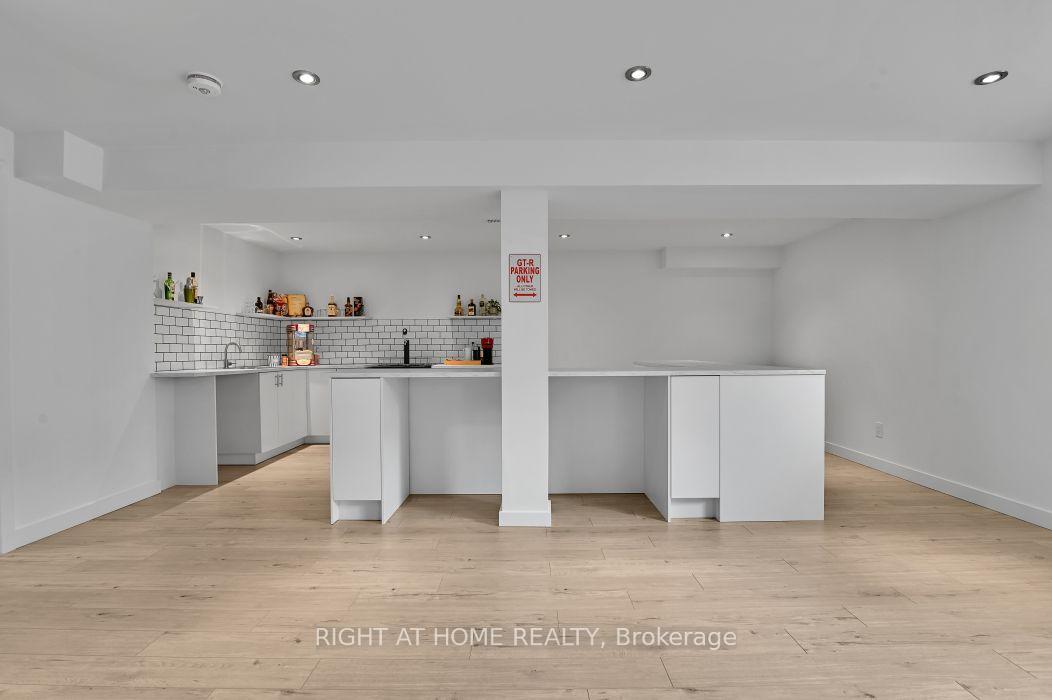 Photo 40 of 32 Edenbridge Court, Ottawa, Mer Bleue/Bradley Estates/Anderson Park — HOMEH