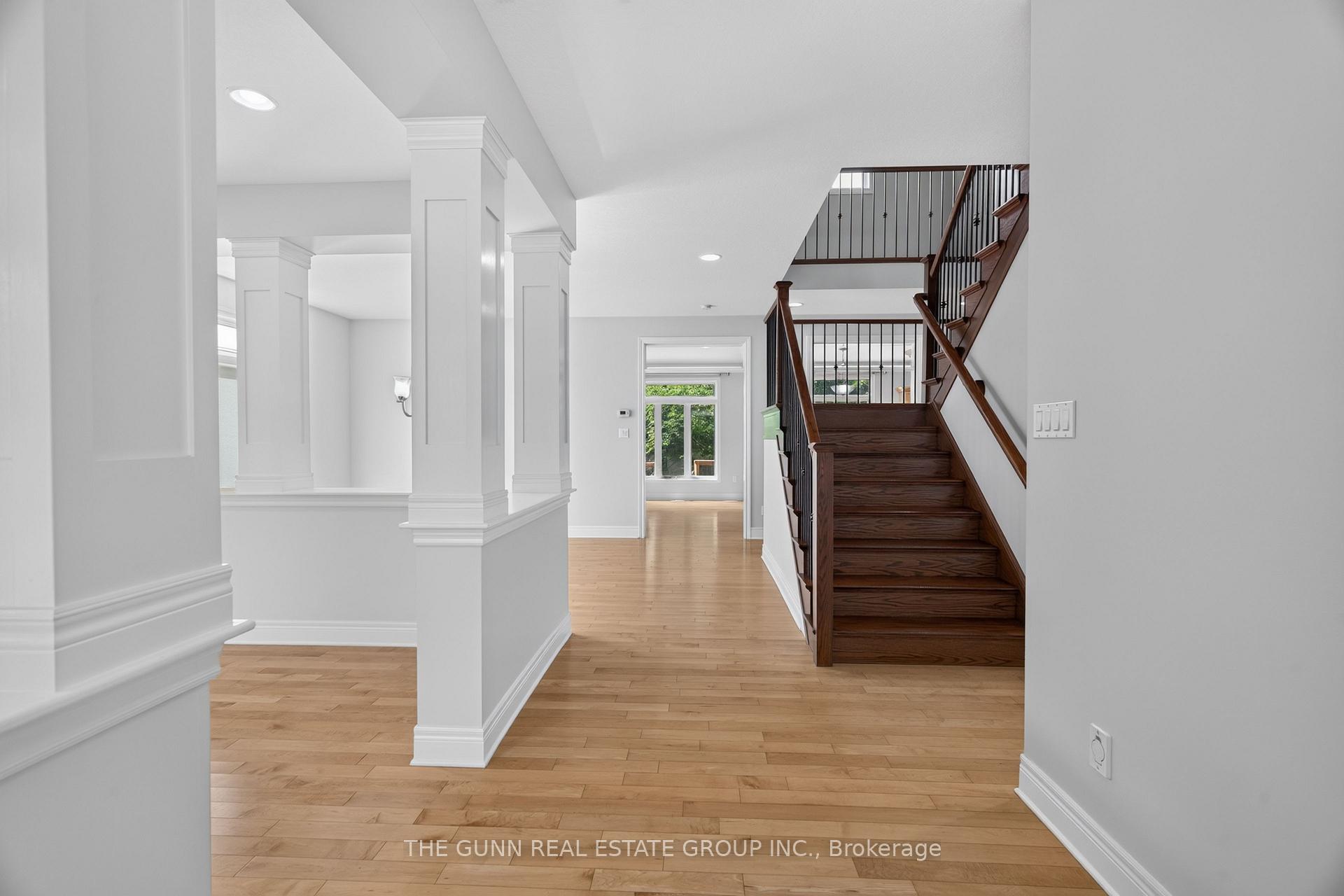 Photo 13 of 1401 Birchwood Drive, London, South K — HOMEH