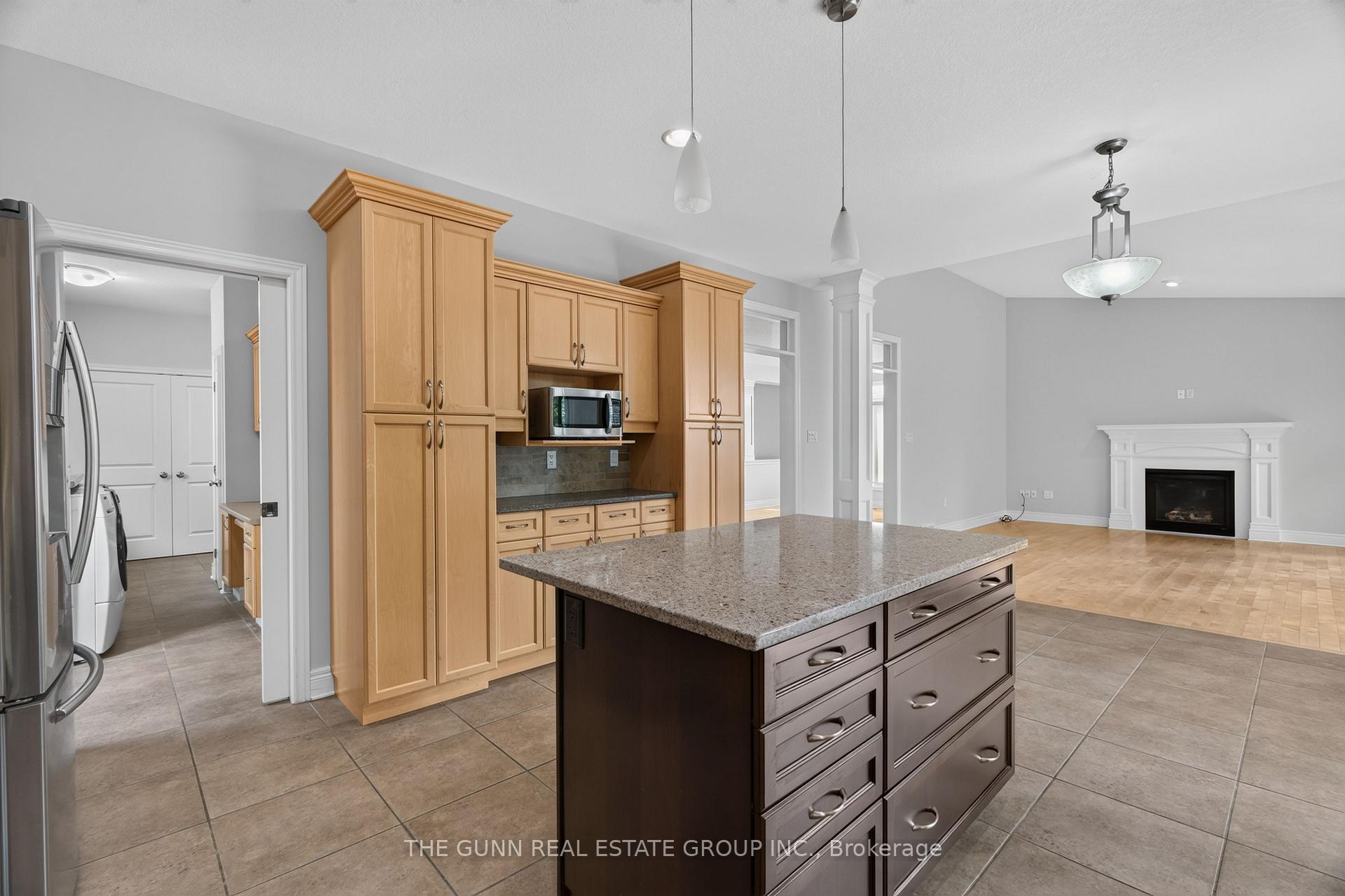 Photo 23 of 1401 Birchwood Drive, London, South K — HOMEH