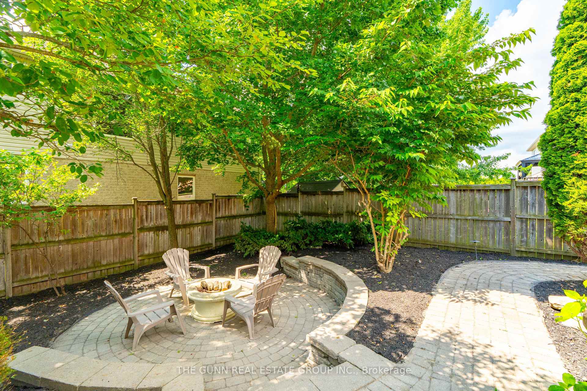 Photo 45 of 1401 Birchwood Drive, London, South K — HOMEH
