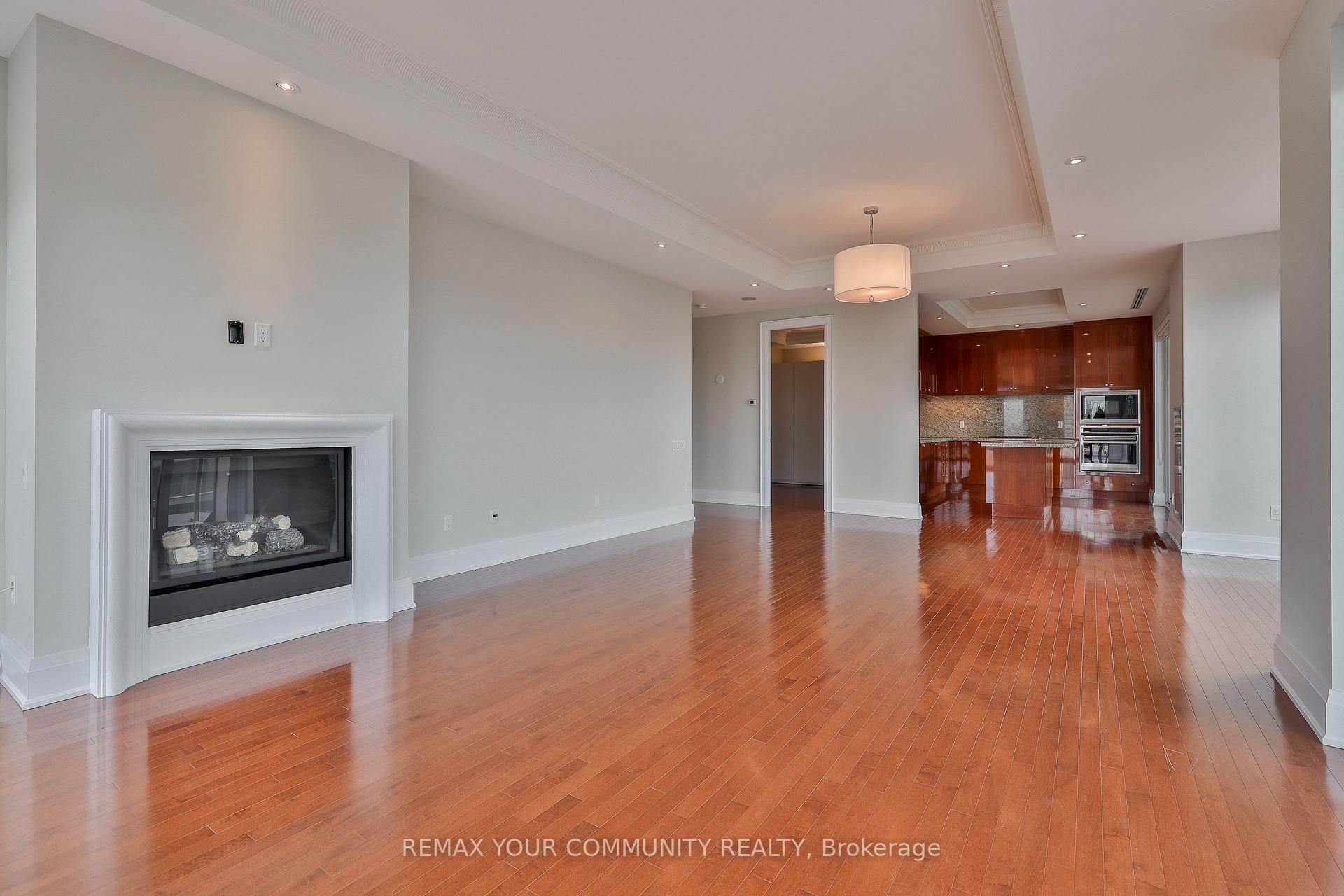 Front of Unit 802, 80 Yorkville Avenue