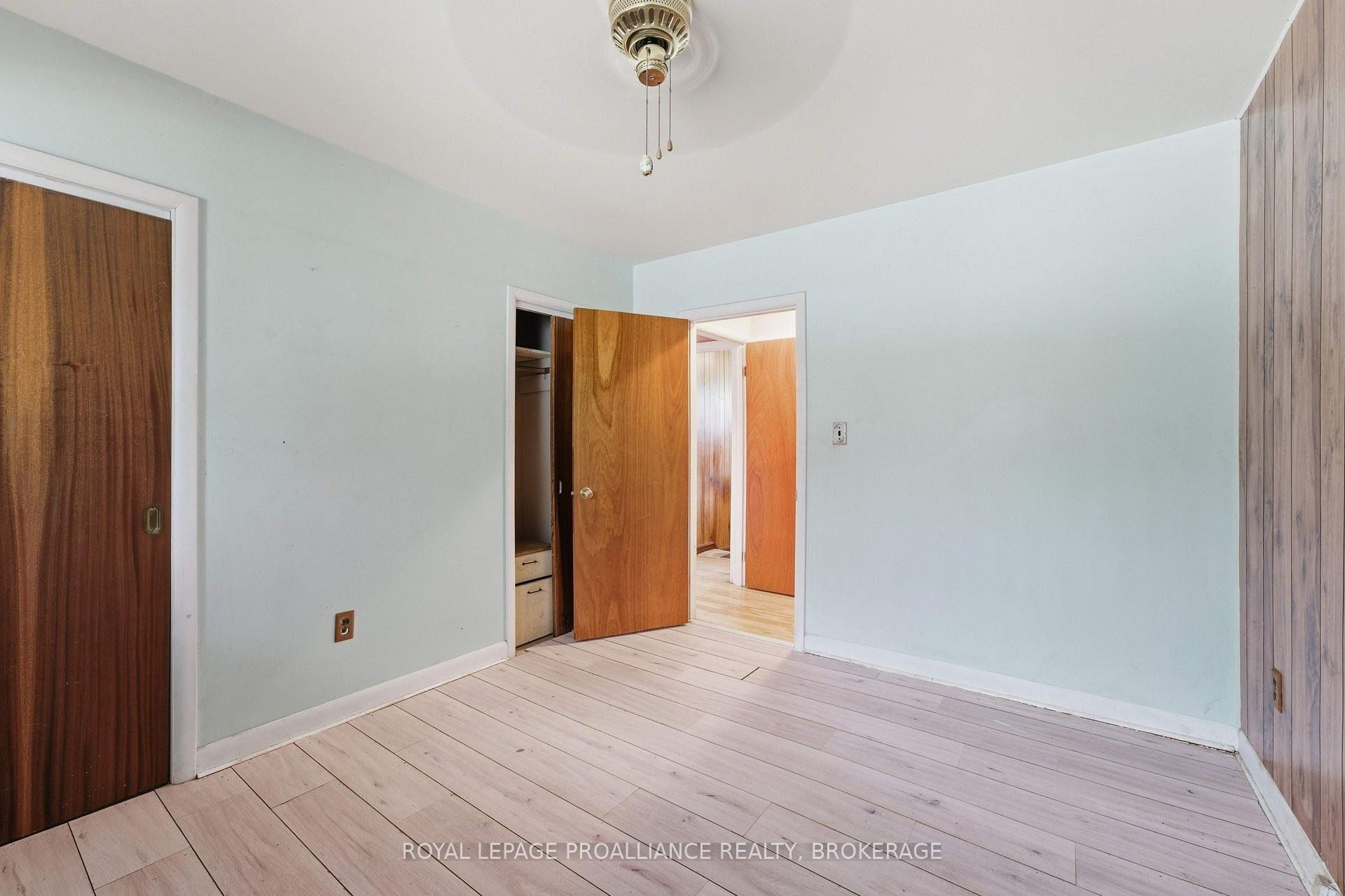 Photo 17 of 30 Elm Street, Gananoque, Gananoque — HOMEH