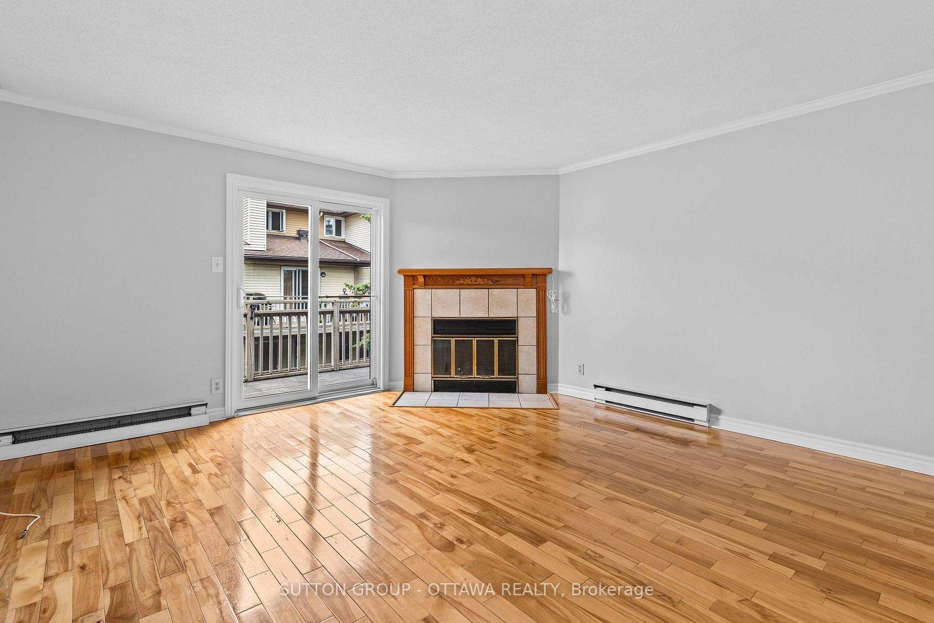 Photo 4 of Unit 14, 162 Rushford Private, Ottawa, Hunt Club Park/Greenboro — HOMEH