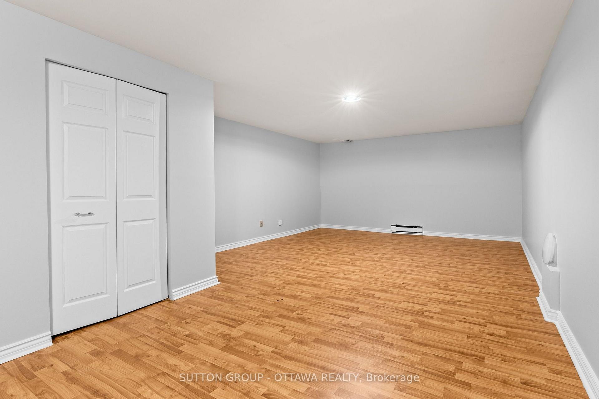 Photo 21 of Unit 14, 162 Rushford Private, Ottawa, Hunt Club Park/Greenboro — HOMEH