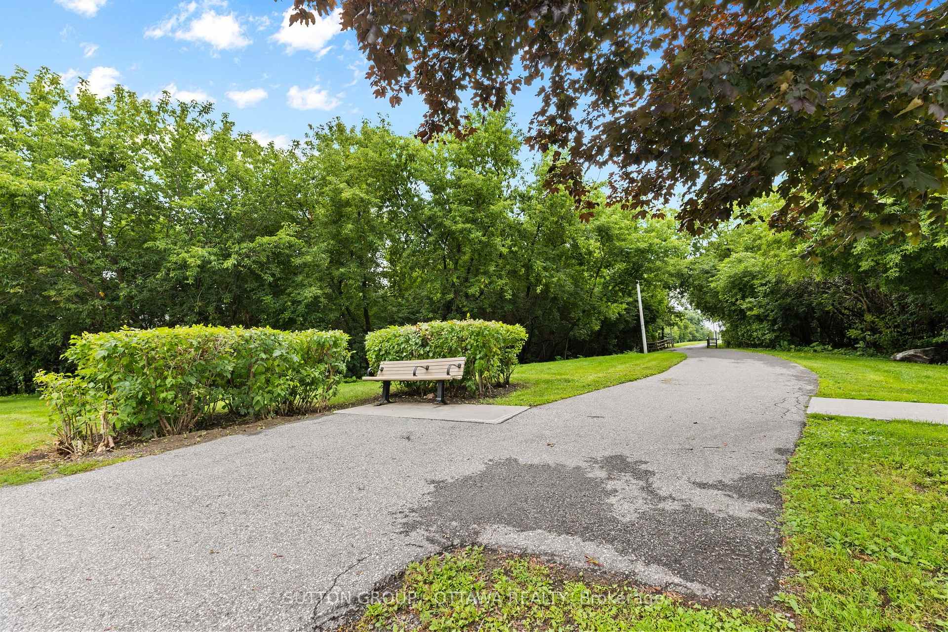 Photo 26 of Unit 14, 162 Rushford Private, Ottawa, Hunt Club Park/Greenboro — HOMEH