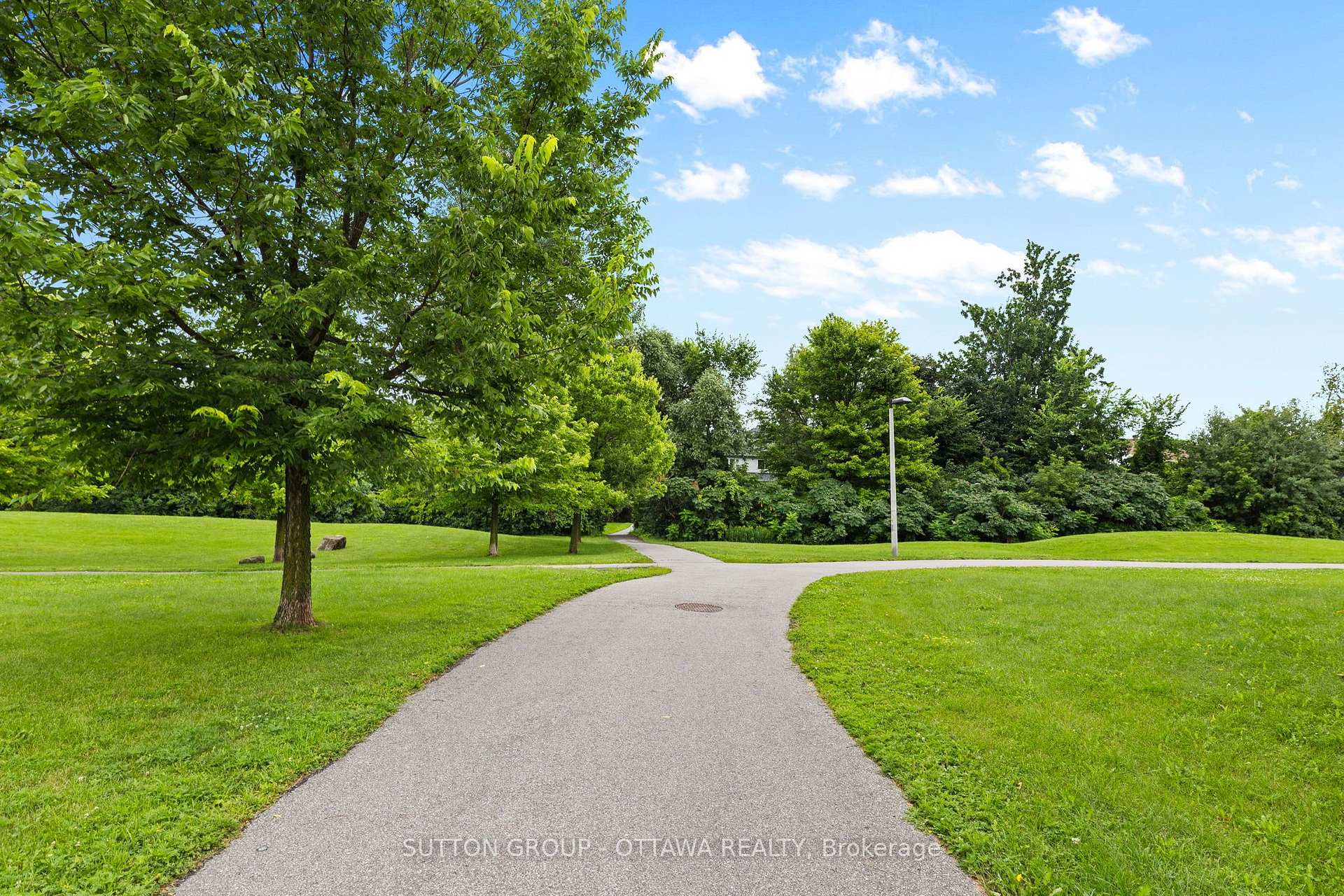 Photo 27 of Unit 14, 162 Rushford Private, Ottawa, Hunt Club Park/Greenboro — HOMEH