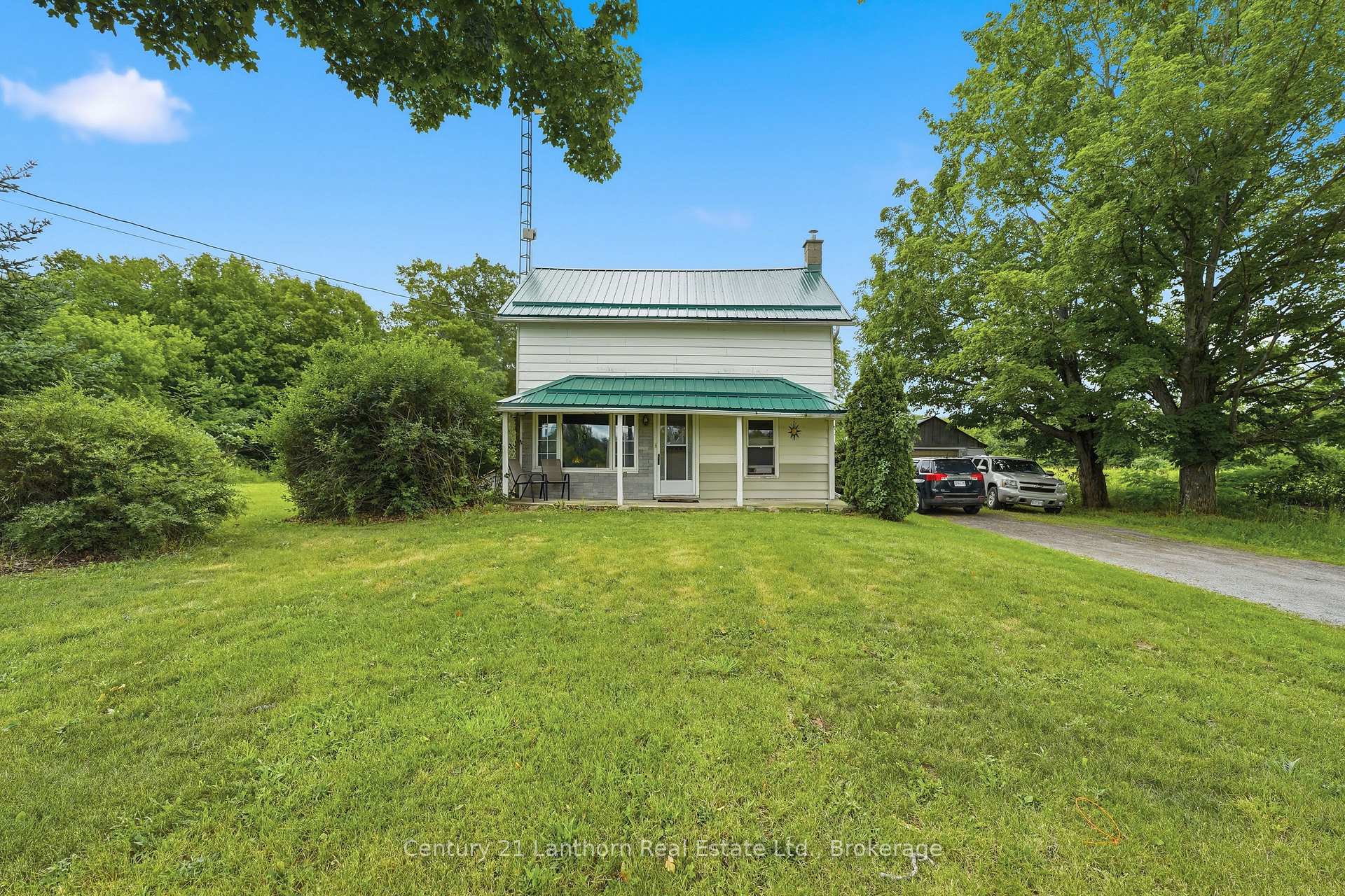 Photo of 1504 Vanderwater Road
