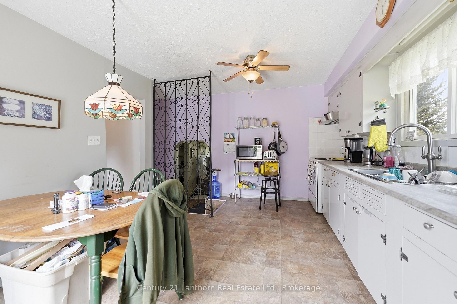 Photo 15 of 1504 Vanderwater Road, Tweed, Hungerford (Twp) — HOMEH