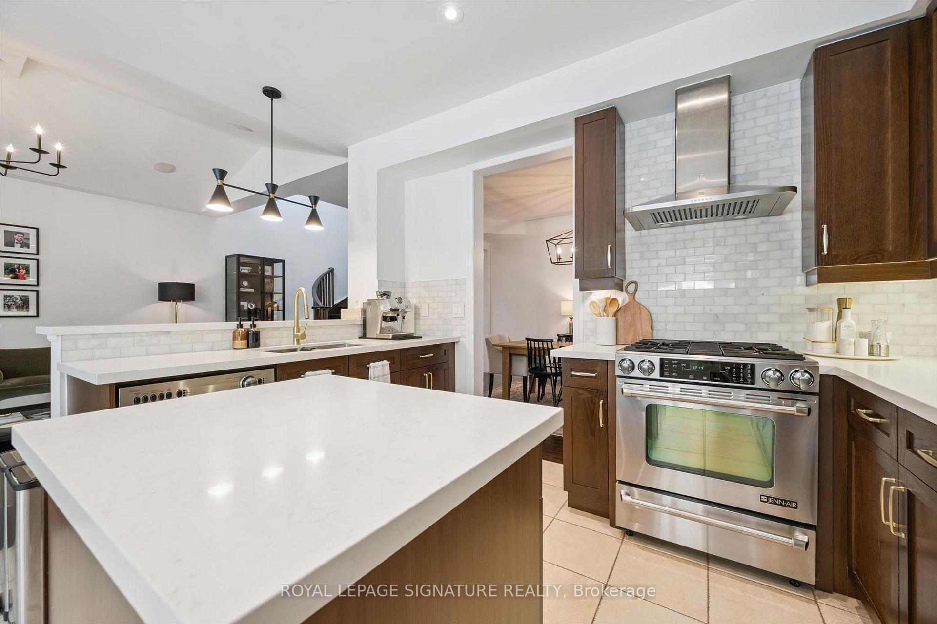 Photo 15 of 38 Scott Boulevard, Milton, Scott — HOMEH