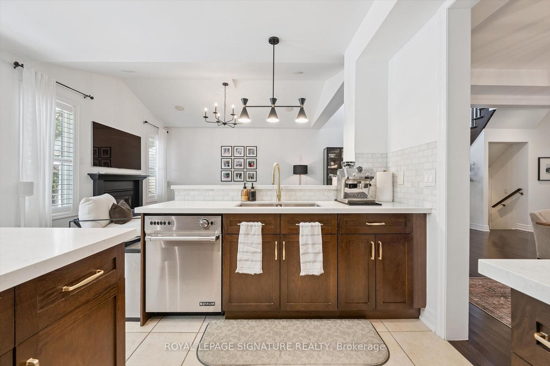 Photo 16 of 38 Scott Boulevard, Milton, Scott — HOMEH