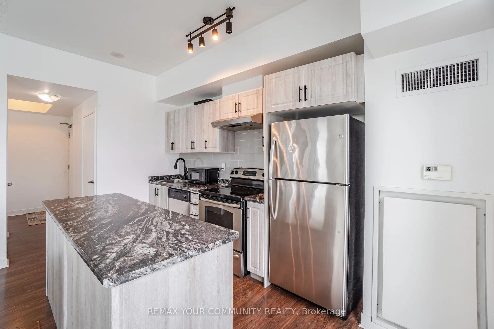Photo 10 of Unit Ph-2913, 155 Legion Road, Etobicoke, Mimico — HOMEH