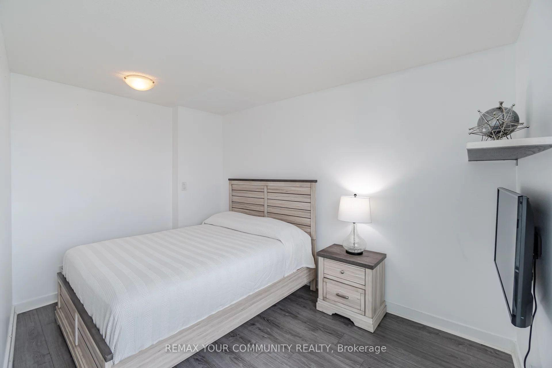 Photo 23 of Unit Ph-2913, 155 Legion Road, Etobicoke, Mimico — HOMEH