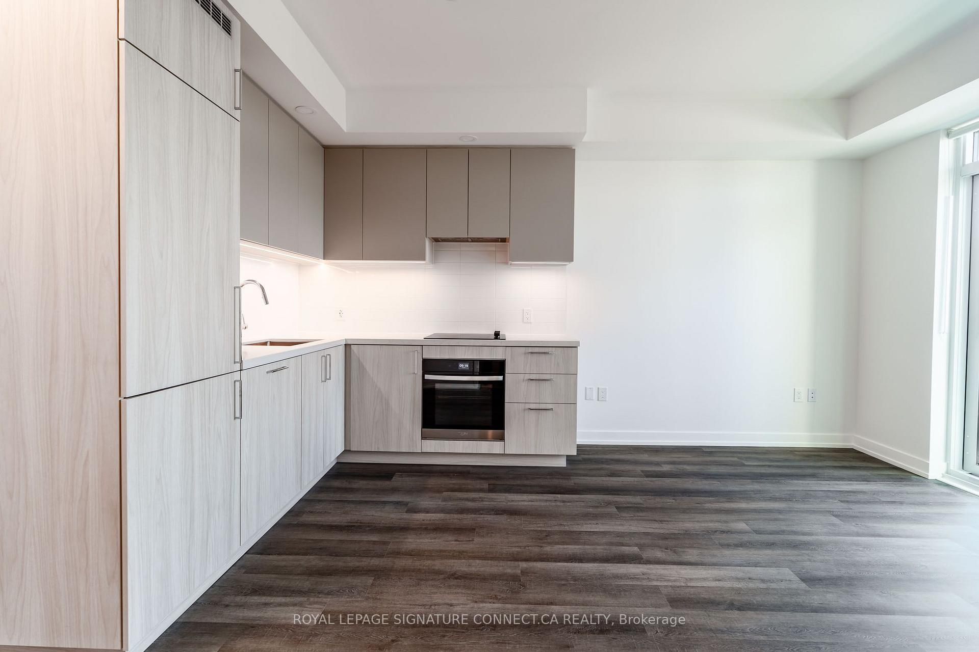 Photo 3 of Unit 601, 2851 Hwy 7, Vaughan, Vaughan Corporate Centre — HOMEH