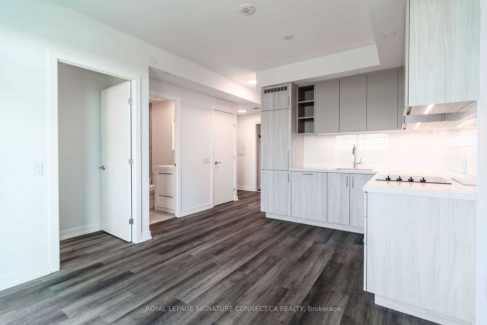 Photo 4 of Unit 601, 2851 Hwy 7, Vaughan, Vaughan Corporate Centre — HOMEH