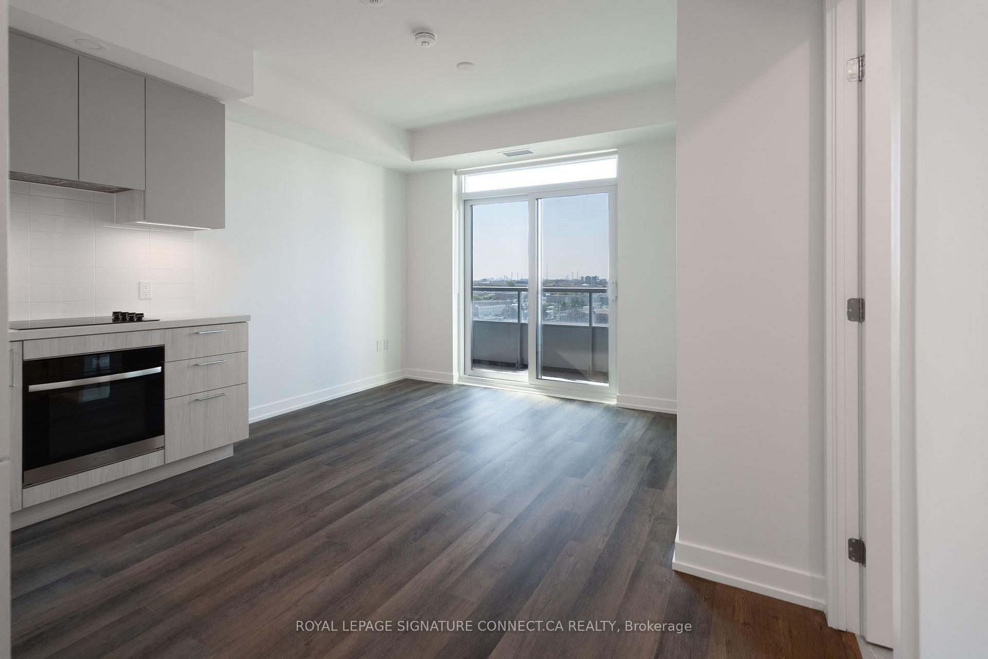 Photo 5 of Unit 601, 2851 Hwy 7, Vaughan, Vaughan Corporate Centre — HOMEH
