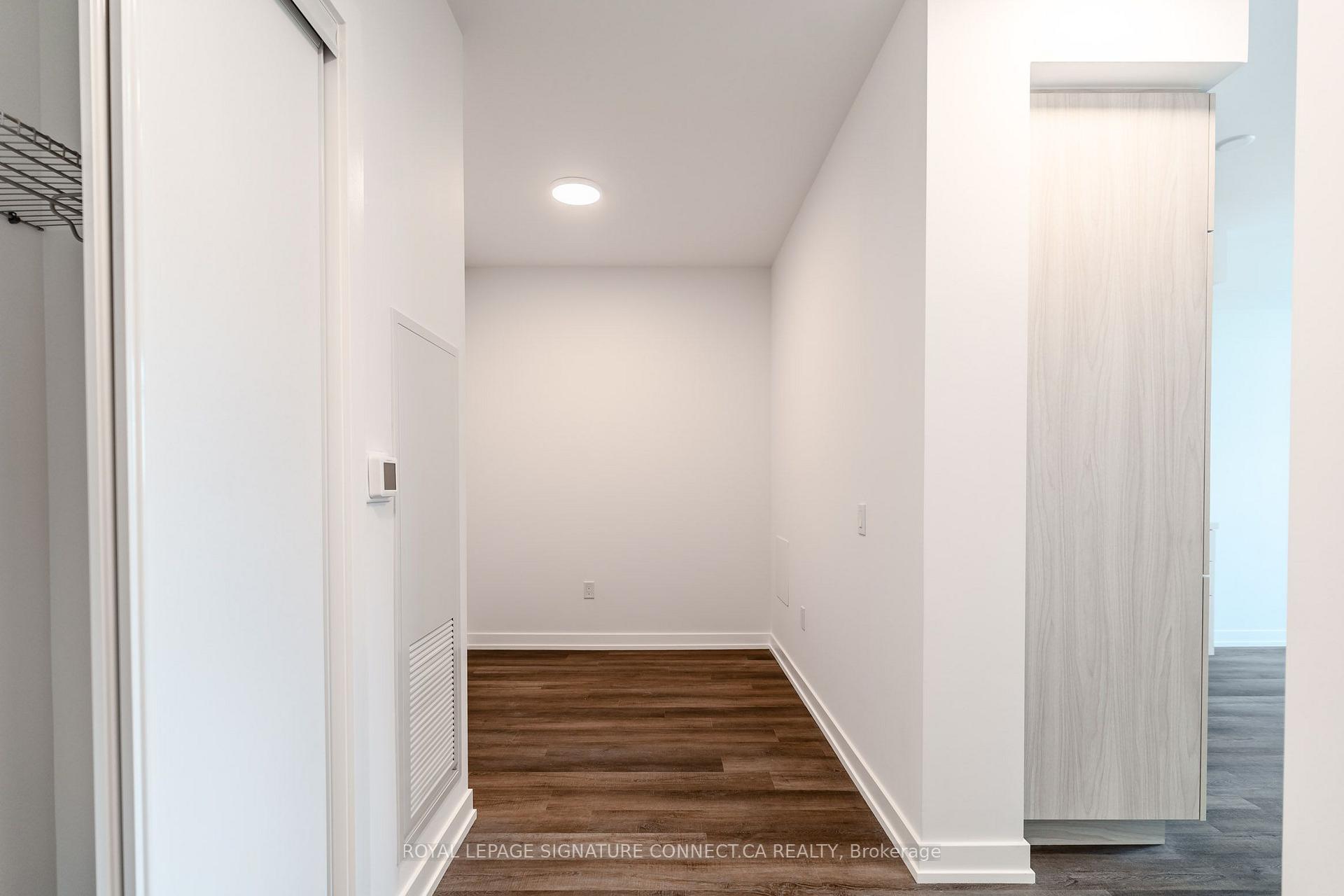 Photo 8 of Unit 601, 2851 Hwy 7, Vaughan, Vaughan Corporate Centre — HOMEH