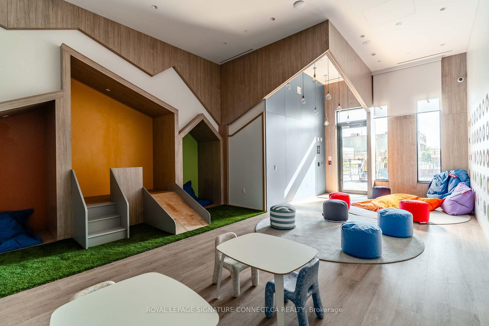 Photo 21 of Unit 601, 2851 Hwy 7, Vaughan, Vaughan Corporate Centre — HOMEH