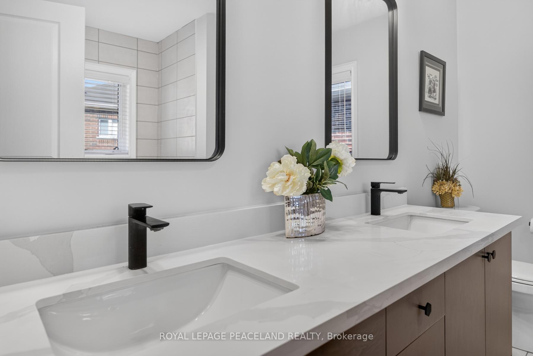 Photo 37 of 475 Grindstone Trail, Oakville, Joshua Meadows — HOMEH