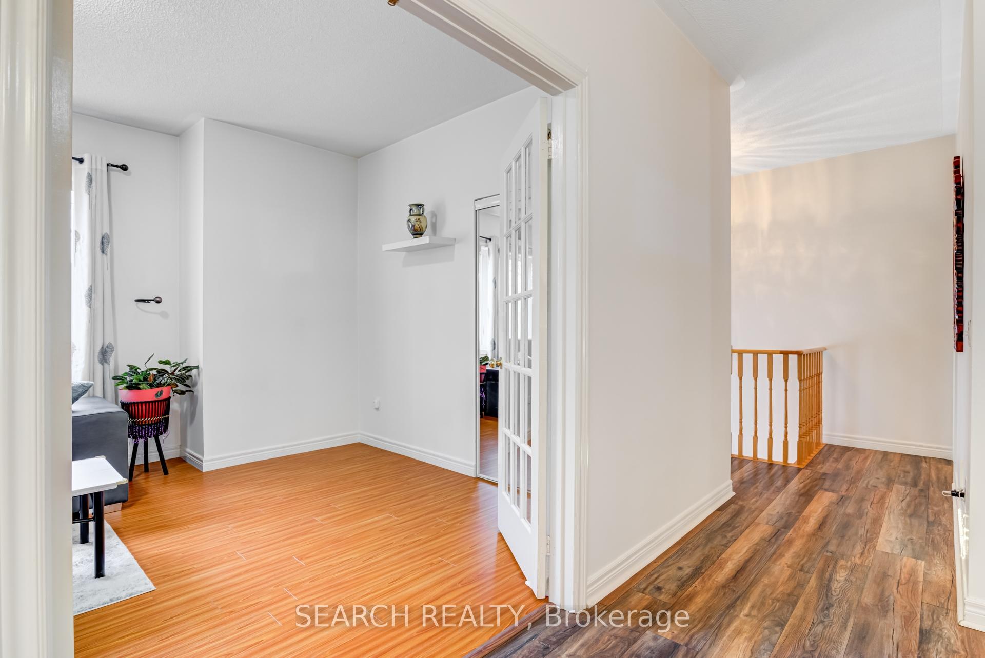 Photo 4 of 19 Treeline Boulevard, Brampton, Vales of Castlemore North — HOMEH