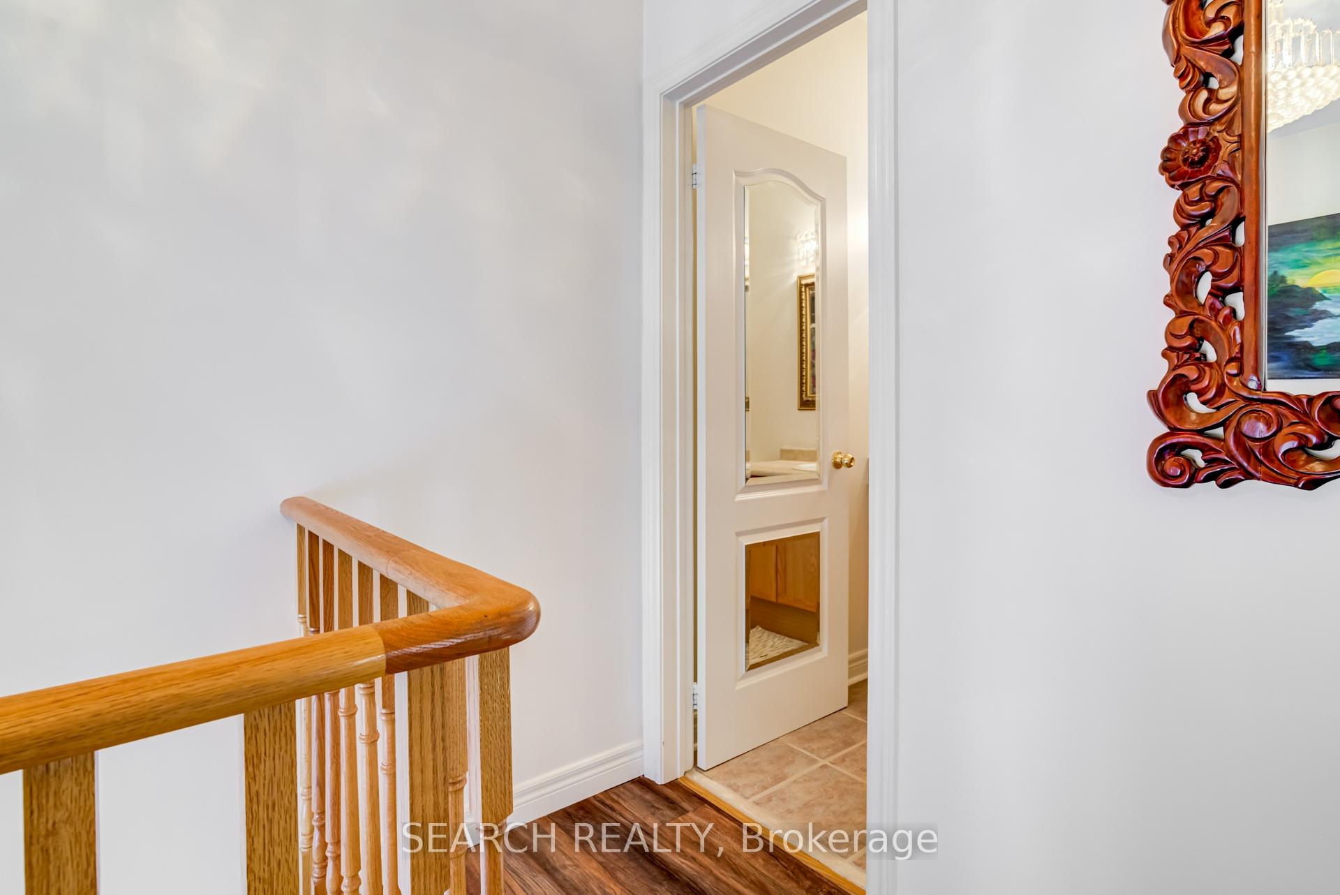 Photo 20 of 19 Treeline Boulevard, Brampton, Vales of Castlemore North — HOMEH
