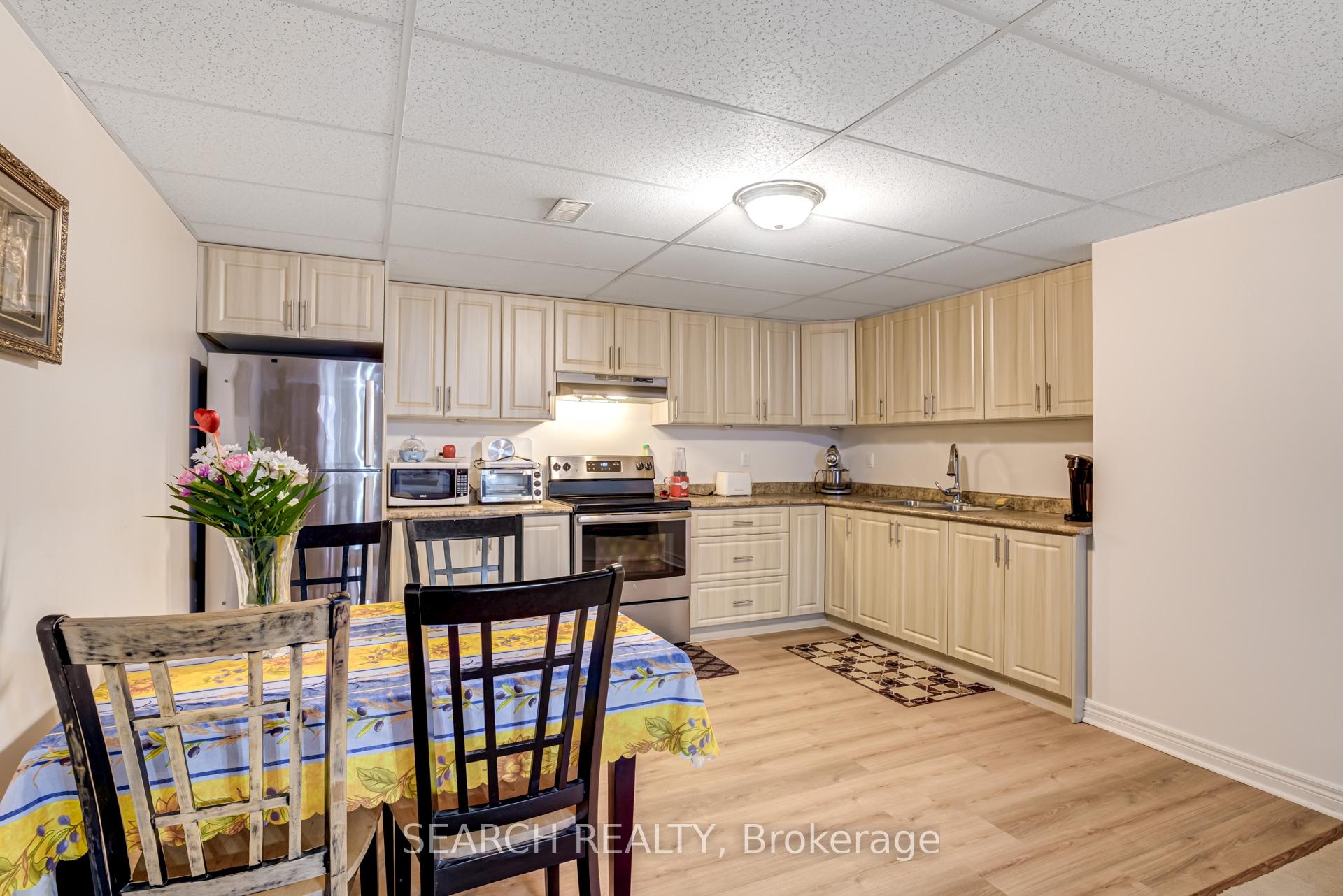 Photo 26 of 19 Treeline Boulevard, Brampton, Vales of Castlemore North — HOMEH