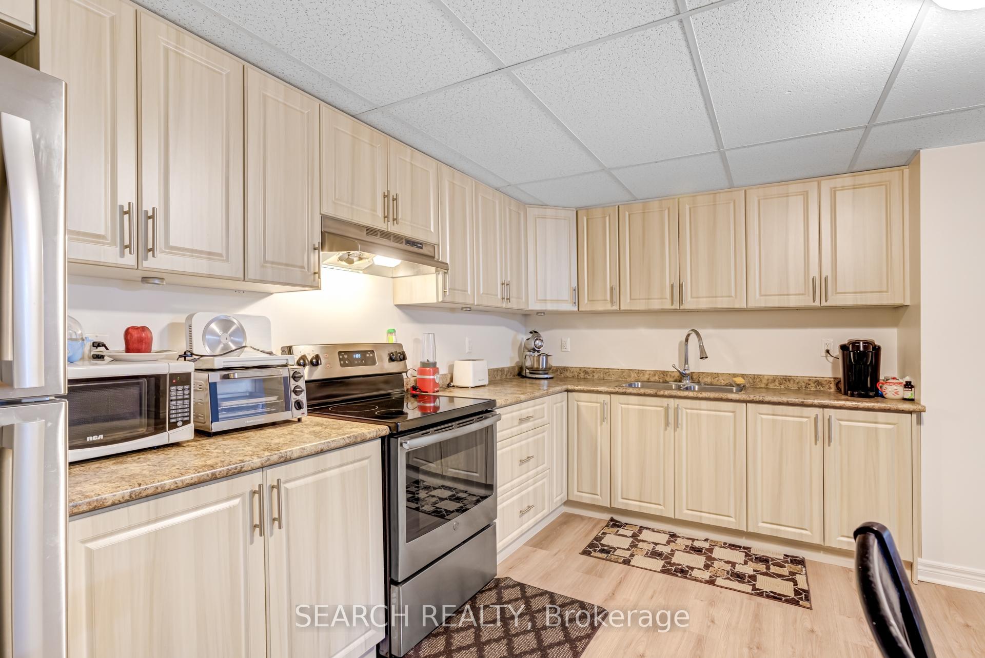 Photo 28 of 19 Treeline Boulevard, Brampton, Vales of Castlemore North — HOMEH