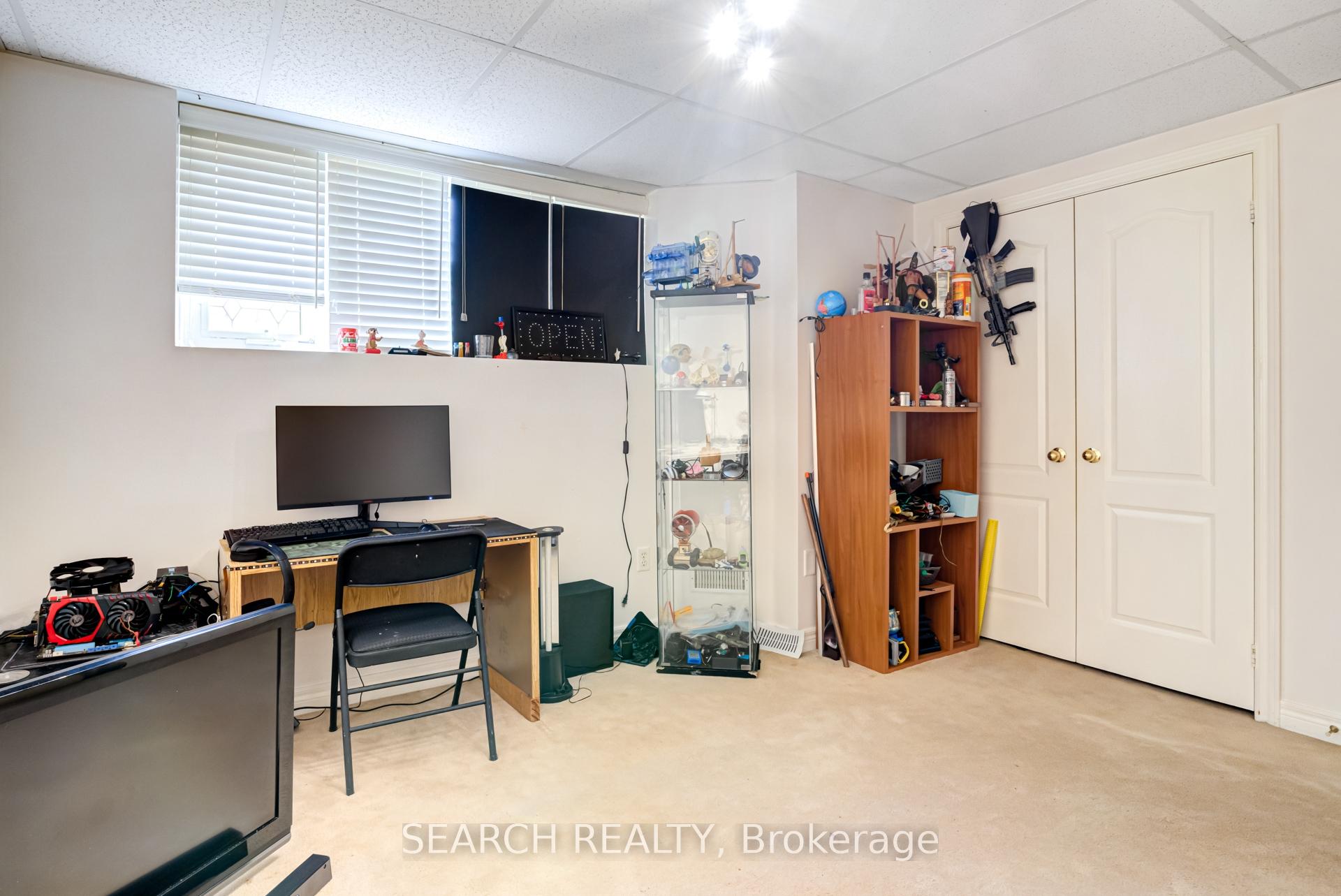 Photo 33 of 19 Treeline Boulevard, Brampton, Vales of Castlemore North — HOMEH