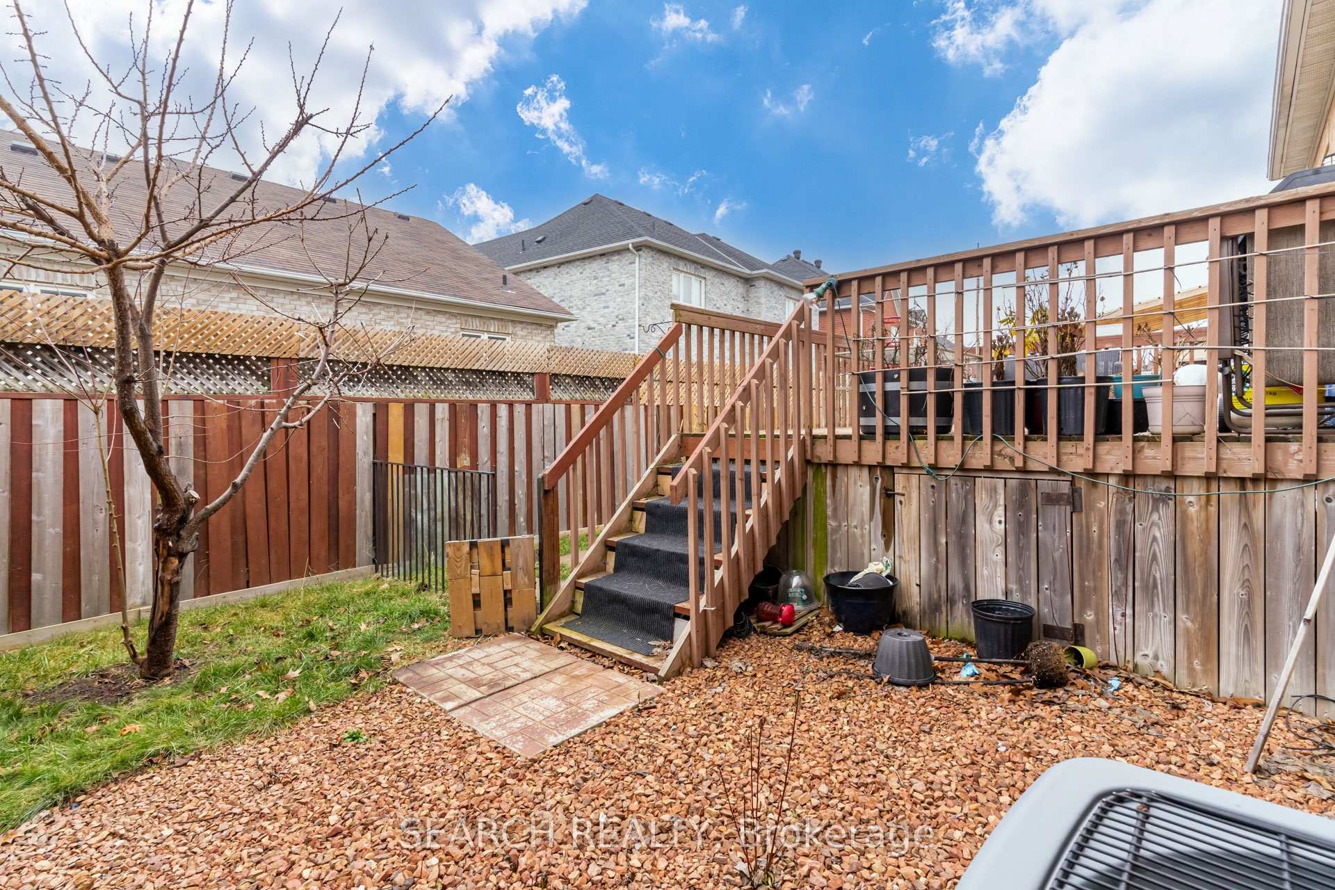 Photo 38 of 19 Treeline Boulevard, Brampton, Vales of Castlemore North — HOMEH