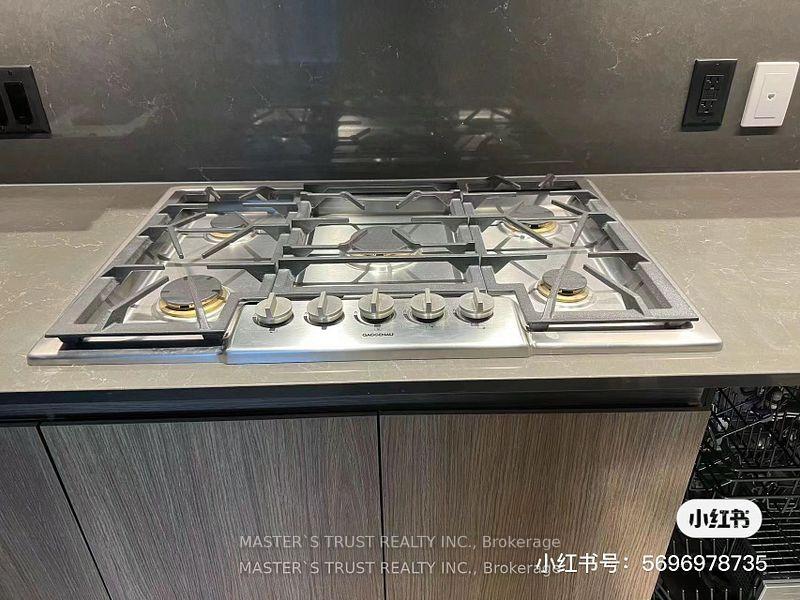 Photo 10 of Unit 801, 81 Wellesley Street E, Toronto, Church-Yonge Corridor — HOMEH